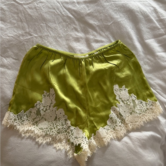 Doen Pants - Doen Iona Shorts in Meadow